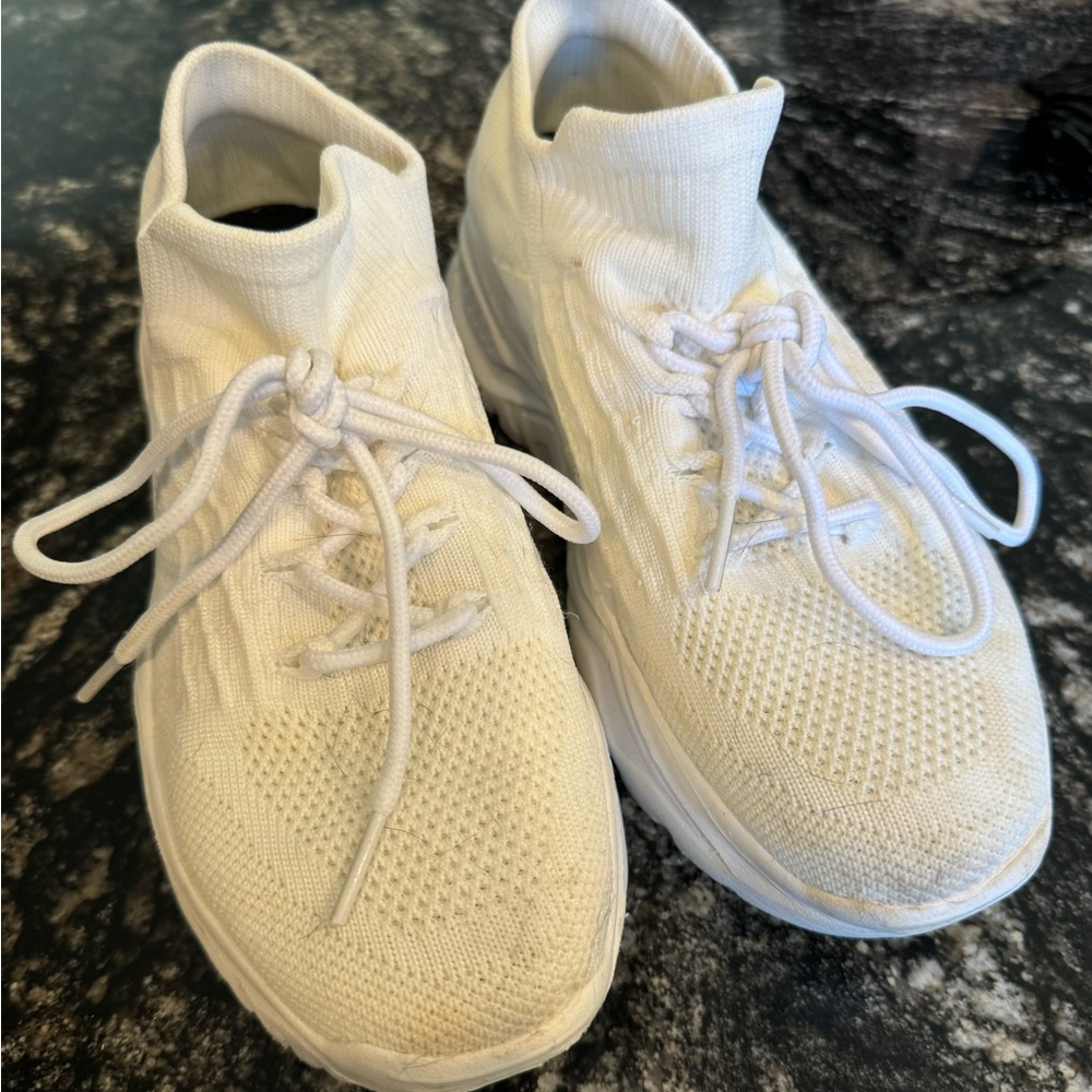 No name sock sneakers lightweight